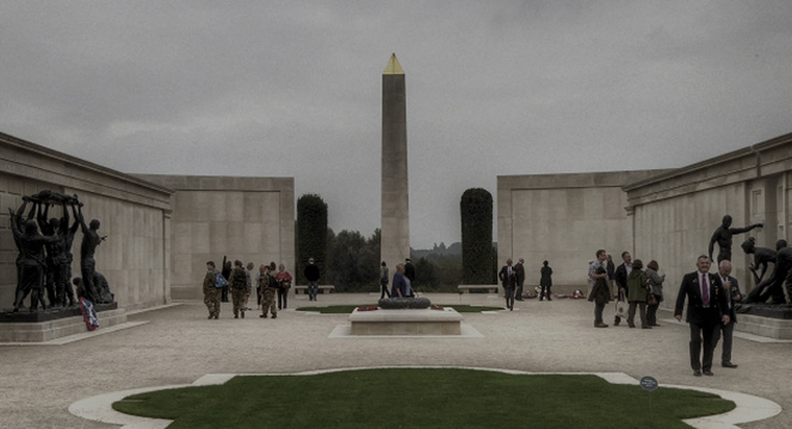 How To Commemorate WW2 - banner